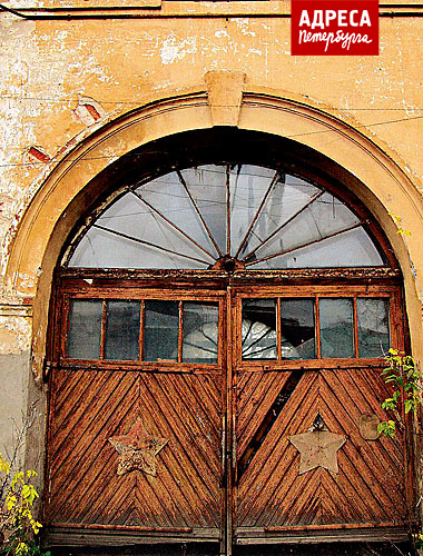 Ворота бывшего женского монастыря